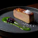 THE ATLAS SINGS - フォアグラとピスタチオのソース