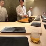 くろ﨑 - まずは、ビールで乾杯！