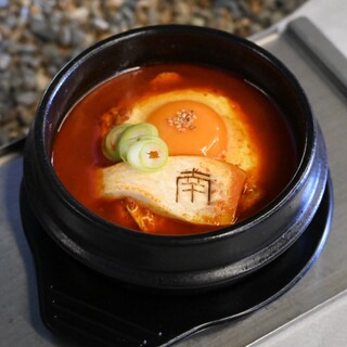 ランチはすべて手作り。本格スンドゥブや濃厚ロゼパスタ