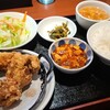 老四川 - サービスランチ【鶏唐揚げ】(税込900円)
①鶏唐揚げ【4個】②麻婆豆腐【小鉢】③野菜サラダ④玉子入り中華スープ⑤白ご飯⑥お漬け物(高菜)
手作り感があるのが良いでした