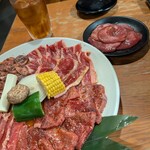元氣七輪焼肉 牛繁 - 