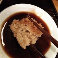 とんかつ まい泉 青山本店 - タレをつけるため、小皿を別注！