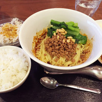 中国四川酒家 蔓山 - 成都担々麺¥1000(ランチセット)
