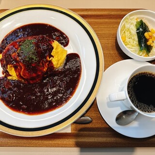 ブック&カフェ ハマル_0