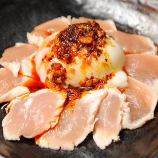 ◆Enjoy the adult feeling with “Seared chicken fillet with hot egg chili oil” and carefully selected sake◆