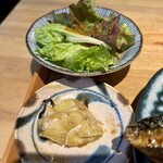 ビストロ炭焼肉酒場 チキンレッグ - 
