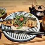 ビストロ炭焼肉酒場 チキンレッグ - 