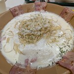 パルメナーラ - 料理写真:こぼれベーコンのパルメナーラ