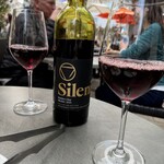 grigio la tavola - 