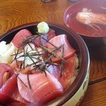 鮨処大漁 - 880円