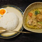 無印良品 - 料理写真:素材を生かした とんこつと和風だしのクリーミースープカレー