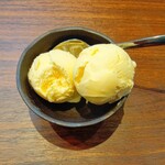 BRISKSTAND - 食べログ投稿サービスのバニラアイス(2回分なので通常1個です)