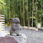 月のうさぎ - うさぎが御出迎え☆