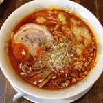 長町ラーメン - スーラーワンタン麺辛味マシ（笑）
      けっこう辛くて毛穴全開放しました。