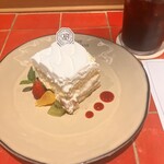 ロクシタンカフェ SHIBUYA TOKYO - コーヒーはケーキとセットで200円引き