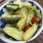炭焼地鶏 山蔵 - サラダ