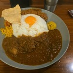 フィッシュ - チキンカレーキーマカレー2種コンボ