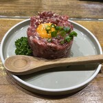 鮮屋 - 羊ユッケ¥1,320
