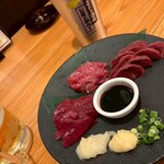 나고야코치토 테우치 야키토리노 오미세 토리요시 - 