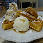 ハンプティーダンプティーカフェ - 
