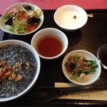 薬膳 天地･礼心 東方人康食養館 - 