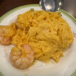 重慶茶樓 - エビ入りの玉子焼き