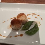 けやき坂 - 北海道産ホタテ貝のソテーレモンバターソース
