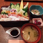 美食米門  - 彩り海鮮重御膳1780円