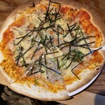 大衆イタリアン酒場 ばくりこ - 釜揚げしらすと大葉のピザ869円