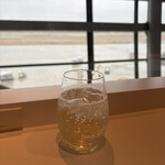NORTH LOUNGE - 