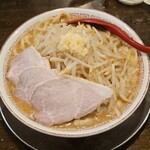金町製麺 - 二郎系豚骨醤油そば