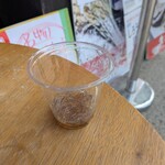 宮島うまいもの館 - しろうおの踊り食い：500円