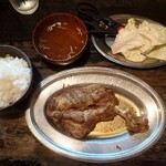 骨付鳥かもん - ランチ　ひなどり ライス･スープ･キャベツ付き