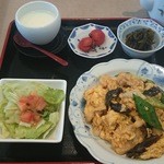 チャイニーズテーブル胡同 - 鶏肉と玉子の甘酢炒め（本日ランチ）