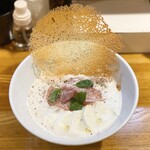 麺処 飯田家 - 料理写真:白いチーズの鶏白湯ラーメン