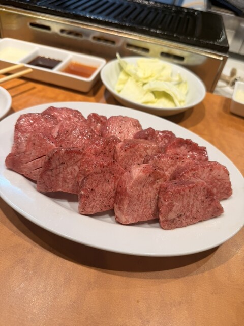 焼肉やっちゃん 神田店のご予約 - 神田/焼肉 | 食べログ