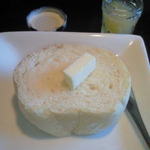 茶の子 - 自家製パン