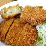 丸長食堂 - コロッケ