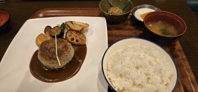 MEAT BOWL 41才の春だから - 亀島/食堂 | 食べログ