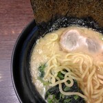 ゴル麺。 - 醬油豚骨 並950円
