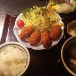 志生亭 - カキフライ定食