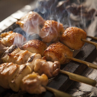今井屋職人”焼き方人”が絶妙に焼く、絶品焼き鳥