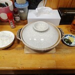 鍋焼きラーメン千秋 - 鍋焼きラーメンとミニライス