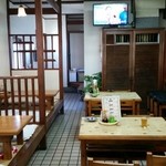 兼山 - ４人掛けテーブル席×２卓