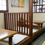 兼山 - 小上がり座敷(４人掛け座卓×３卓)