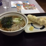 山田うどん - たぬきそば、揚げ玉抜きとちくわの磯辺揚げ