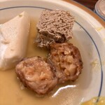 横丁 - はんぺん、凍豆腐、タコ天