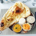 Thee Tiffin - 