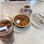Beyzade BAKLAVA - 店内でいただいた、注文品たち♪