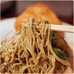 麺房 昭和呈 - パッツンパッツンな麺